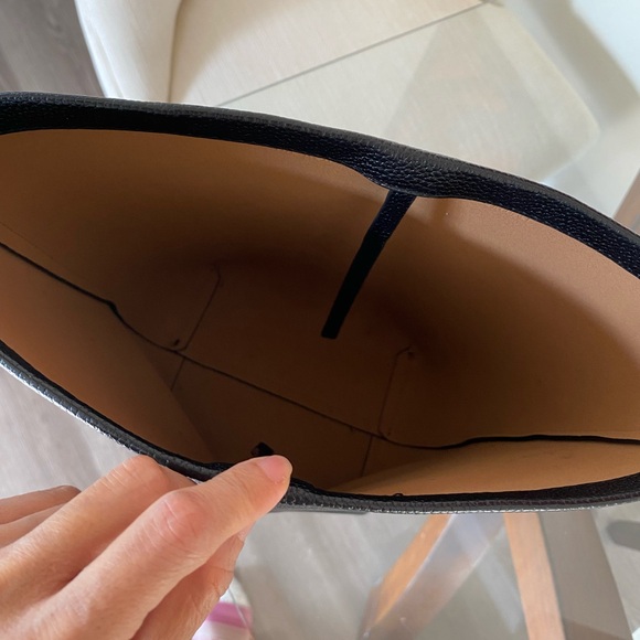 The Row inspired tote similar to the Park N/S tote in Medium. - Picture 7 of 13